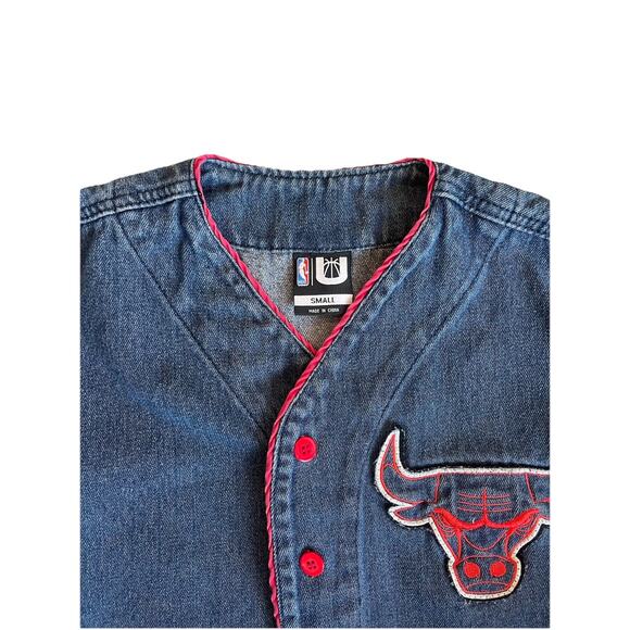Chicago Bulls NBA Basketball Baseball Style Denim Red Jersey Size S - Picture 3 of 4